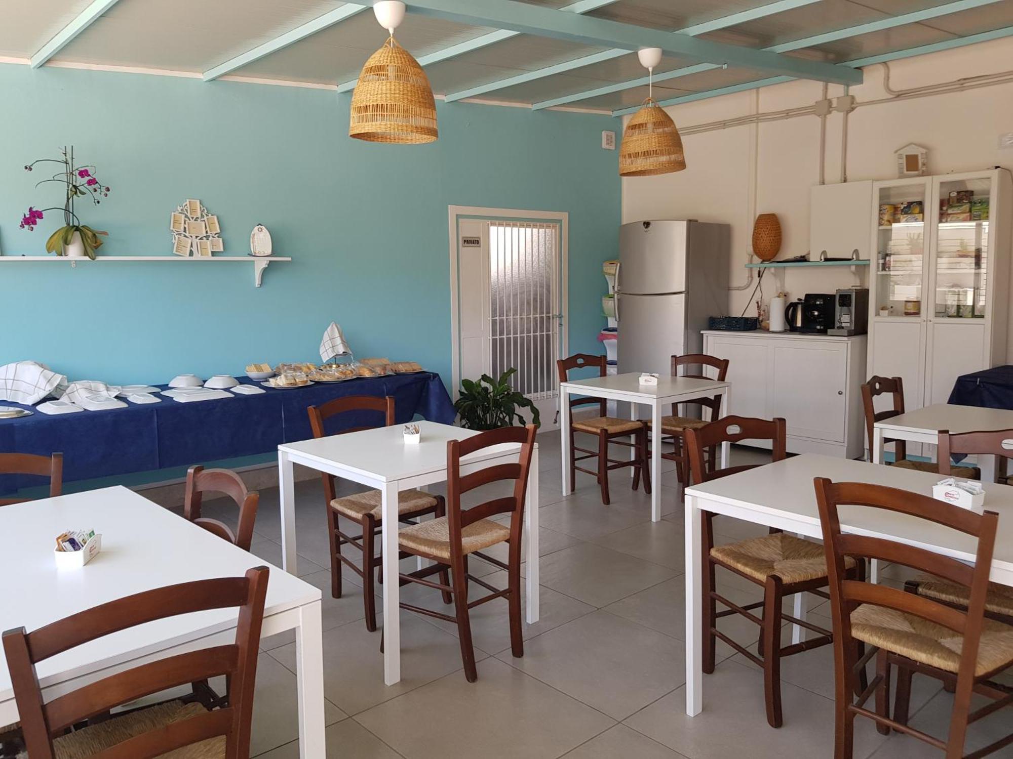 Un Passo Dal Mare - Guest House Лидо-ди-Фонди Экстерьер фото